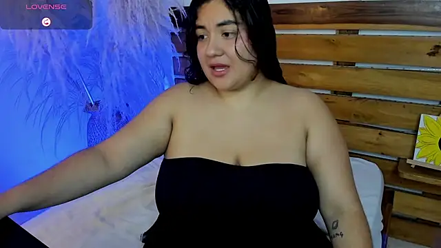 nadine russo online show from 05-26-26, 10:52