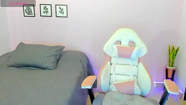 sophie pazz online show from 03-19-26, 10:21