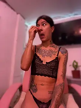 daniigarcia online show from 04-12-26, 07:28