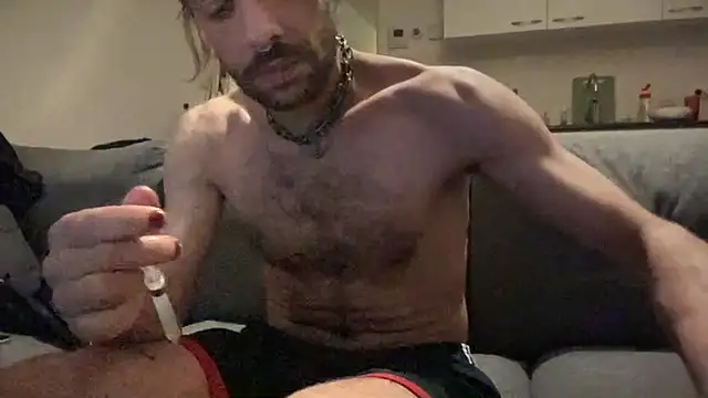 P4RtYBOII92 online show from 09-08-25, 06:40