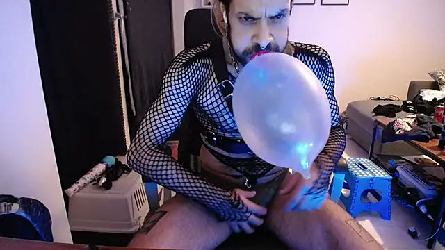 P4RtYBOII92 online show from 11-05-25, 12:58