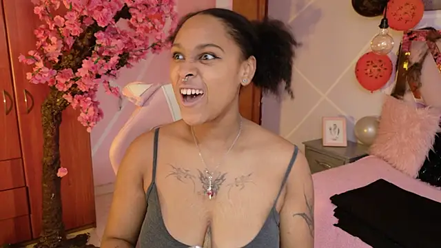 Elith noa online show from 10-25-25, 07:36