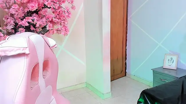 Elith noa online show from 09-15-25, 07:36