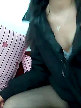 Snapshot of Vani_S2 chatting on 02-09-25, 12:52 Vani S2 online show from 02-09-25, 12:52