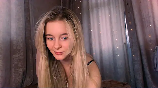 Snapshot of Eva_Jaya chatting on 03-05-25, 01:06 Eva Jaya online show from 03-05-25, 01:06