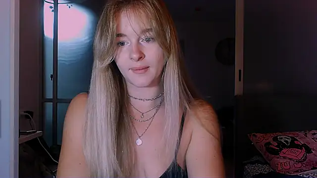 Eva Jaya online show from 10-26-25, 12:27