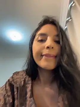  miaquevedo  online show from 04-22-26, 12:56
