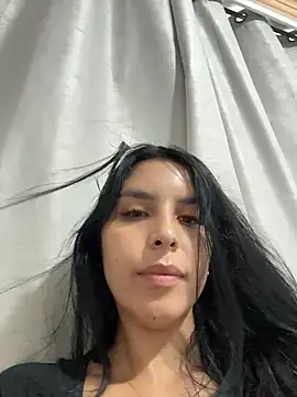Snapshot of _miaquevedo_ chatting on 07-10-26, 10:10 miaquevedo online show from 07-10-26, 10:10