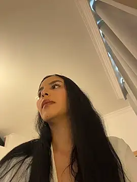  miaquevedo  online show from 05-02-26, 01:49
