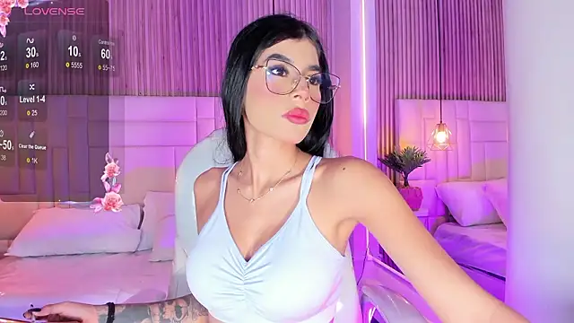 Snapshot of CaitlynCouper chatting on 01-19-26, 11:36 CaitlynCouper online show from 01-19-26, 11:36