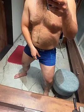 Snapshot of versatile_guy01 chatting on 02-05-26, 05:31 versatile guy01 online show from 02-05-26, 05:31