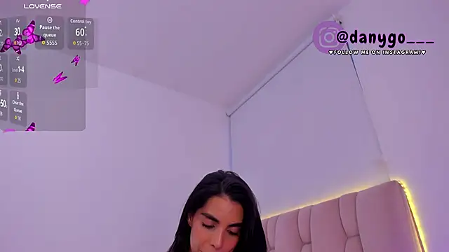 ZarianaEvanz online show from 11-02-25, 10:26