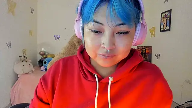 Shaddycute  online show from 09-23-25, 12:34