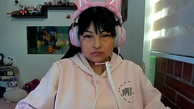 Shaddycute  online show from 03-14-26, 02:45