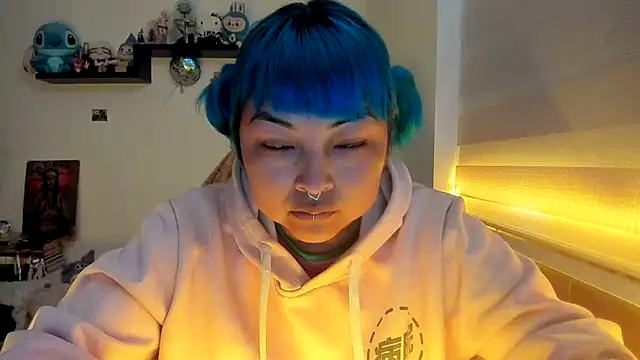 Shaddycute  online show from 01-11-26, 01:29