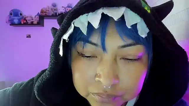 Shaddycute  online show from 11-19-25, 05:07