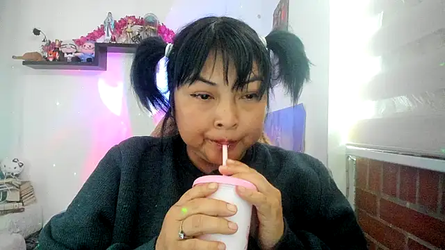 Shaddycute  online show from 03-24-26, 03:45