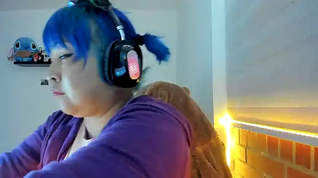 Shaddycute  online show from 11-04-25, 05:17