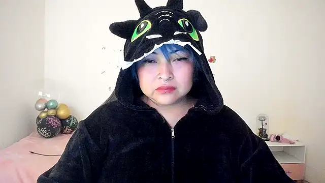 Shaddycute  online show from 10-08-25, 04:40