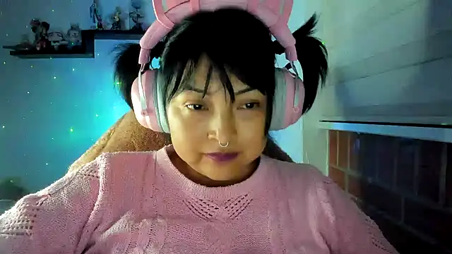 Snapshot of Shaddycute_ chatting on 06-30-26, 03:17 Shaddycute online show from 06-30-26, 03:17
