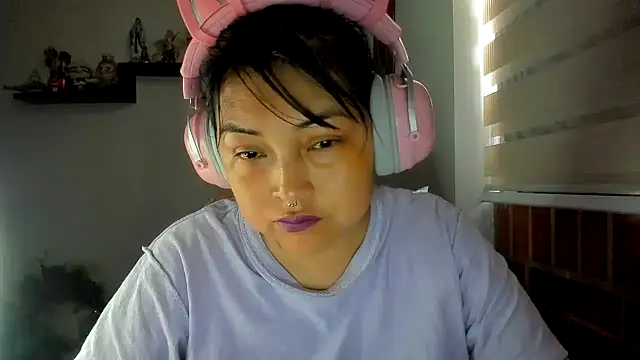 Snapshot of Shaddycute_ chatting on 07-31-26, 11:42 Shaddycute online show from 07-31-26, 11:42