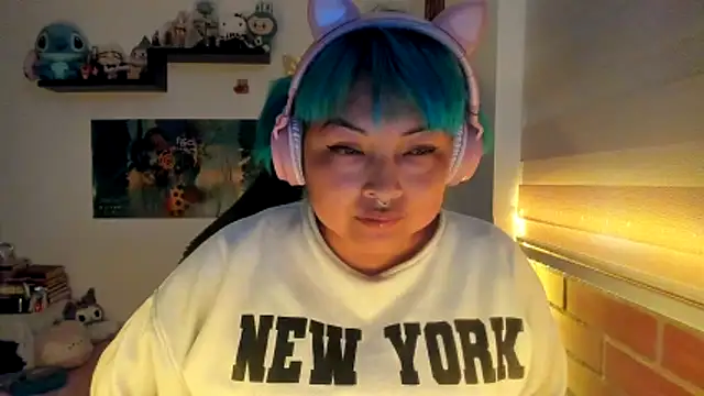 Shaddycute  online show from 01-31-26, 07:12