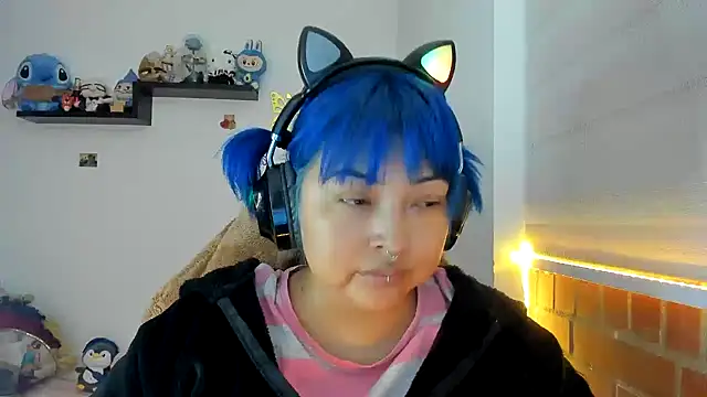 Shaddycute  online show from 10-30-25, 01:53