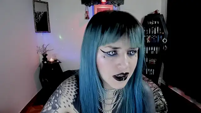 Snapshot of DimmuandDarkness chatting on 06-19-26, 10:10 DimmuandDarkness online show from 06-19-26, 10:10