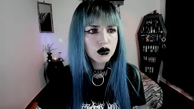 Snapshot of DimmuandDarkness chatting on 06-17-26, 09:41 DimmuandDarkness online show from 06-17-26, 09:41