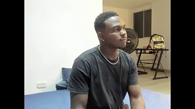 Snapshot of Troykhalil chatting on 01-18-26, 01:20 Troykhalil online show from 01-18-26, 01:20