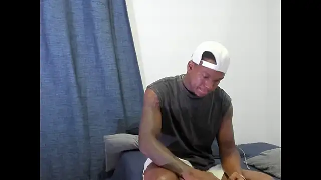 Snapshot of Troykhalil chatting on 02-27-26, 04:45 Troykhalil online show from 02-27-26, 04:45