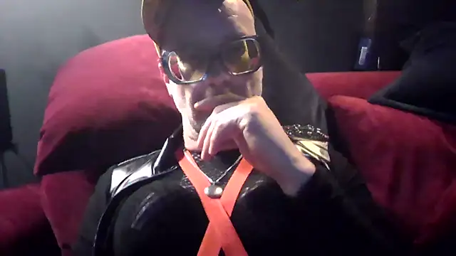 biffboff123 online show from 05-25-26, 03:06