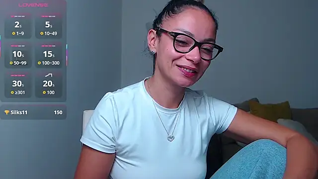 Snapshot of BabySerene chatting on 10-06-25, 03:51 BabySerene online show from 10-06-25, 03:51