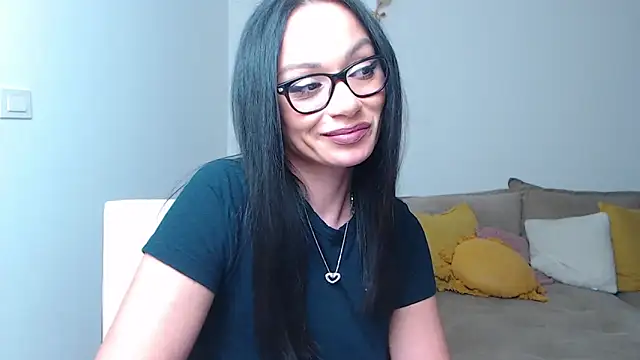 Snapshot of BabySerene chatting on 03-07-25, 01:20 BabySerene online show from 03-07-25, 01:20