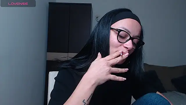 BabySerene online show from 04-06-26, 03:35