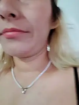 florecita9 online show from 03-02-25, 06:13