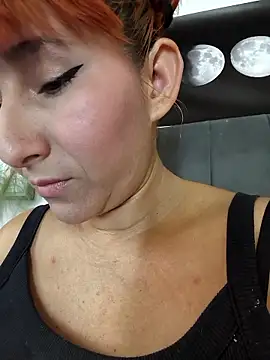 florecita9 online show from 01-15-26, 07:28