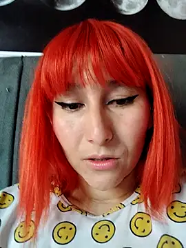 florecita9 online show from 02-05-26, 04:58