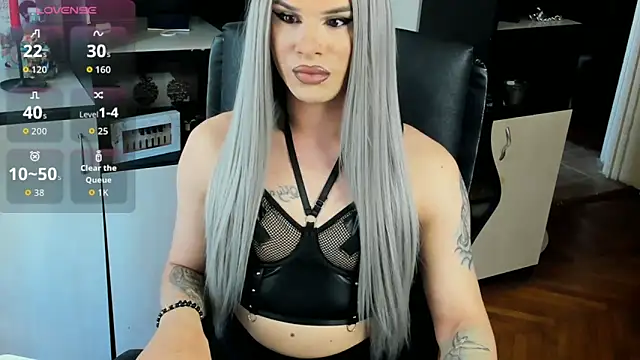 EvelynLexy online show from 05-12-26, 12:33