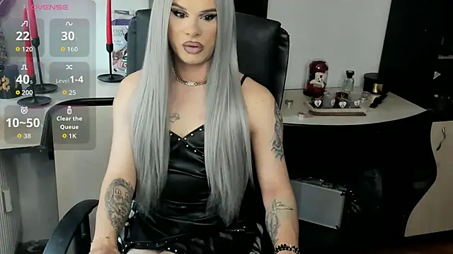 EvelynLexy online show from 05-25-26, 01:32