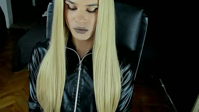 EvelynLexy online show from 09-30-25, 05:19