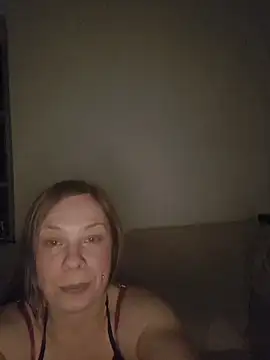 katiestevens online show from 12-18-25, 11:08