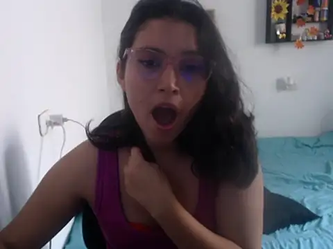 HannaKlein online show from 12-21-24, 03:09