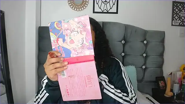 Snapshot of paytonbailey chatting on 02-21-25, 01:33 paytonbailey online show from 02-21-25, 01:33