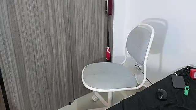 TommyMyler online show from 10-29-25, 03:27