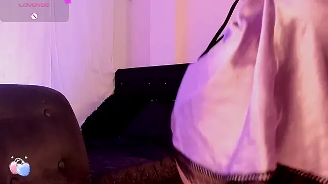 caro03x online show from 09-25-25, 03:01