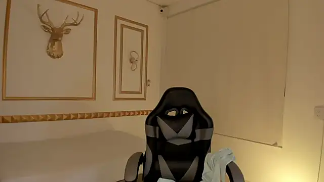 caro03x online show from 11-01-25, 02:29