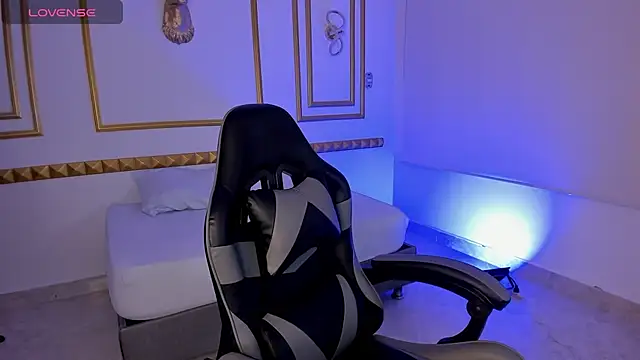 caro03x online show from 11-13-25, 02:26