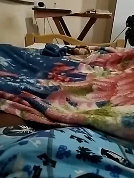 Snapshot of Pua009 chatting on 09-17-25, 01:13 Pua009 online show from 09-17-25, 01:13