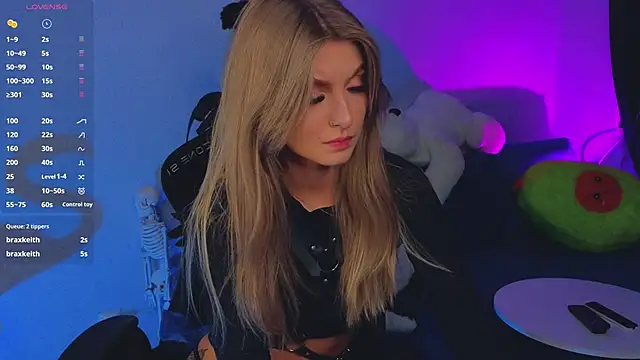 Saillise online show from 03-13-25, 01:43